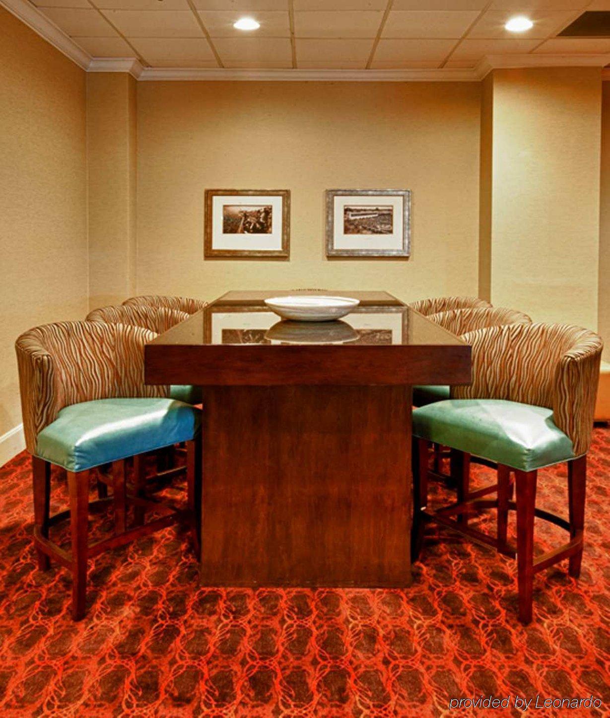 Hilton Garden Inn Louisville East Quarto foto